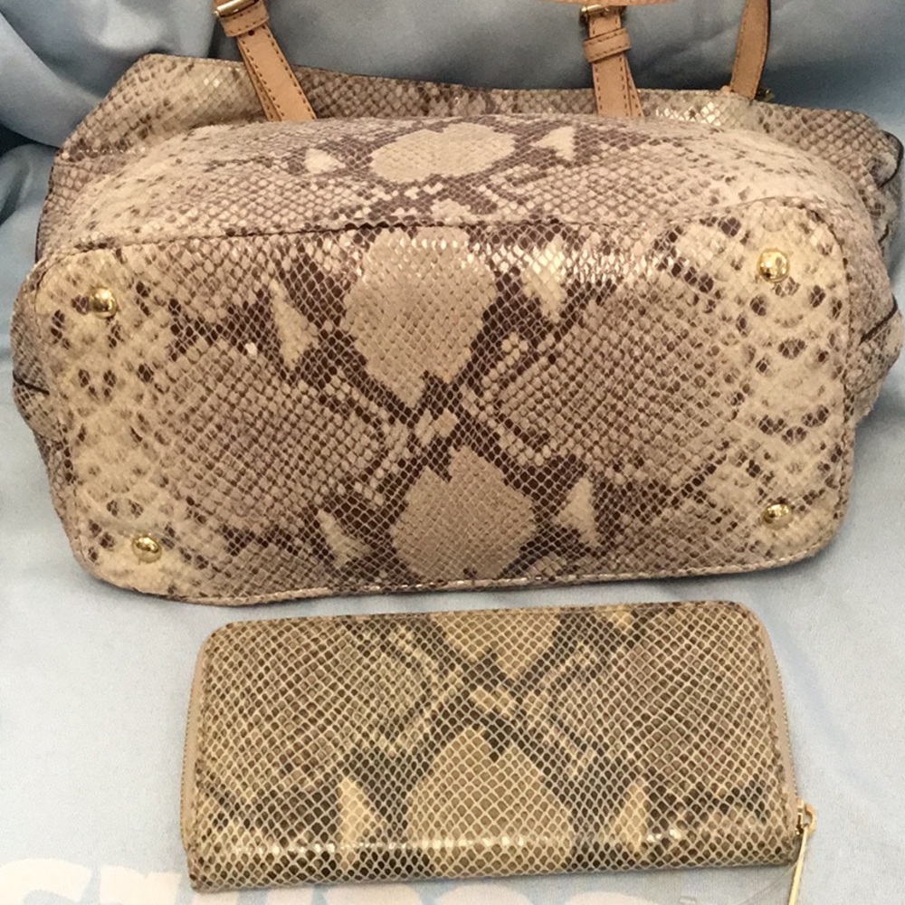 Michael Kors Snakeskin Tote. Wallet is sold - Picture 3 of 16
